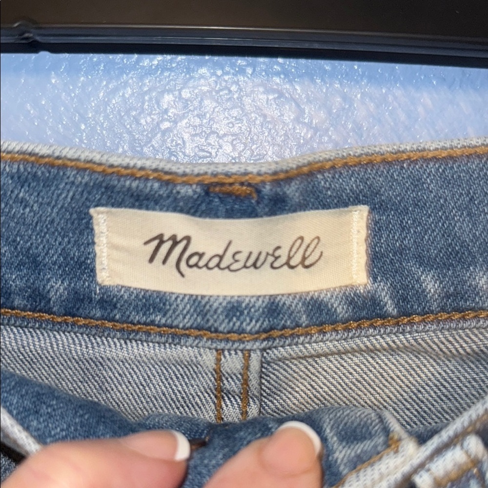 Madewell Mom Jeans Classic Blue Denim Jeans - size 28. B1 - Picture 2 of 5